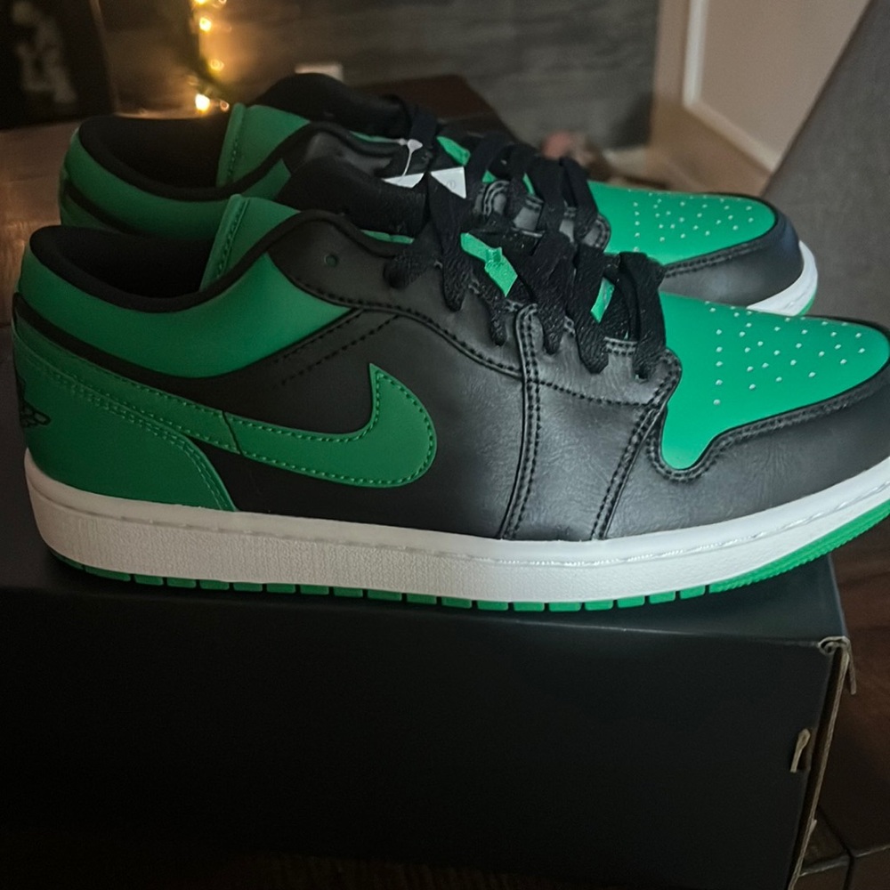 JORDAN 1 LOW-NEW